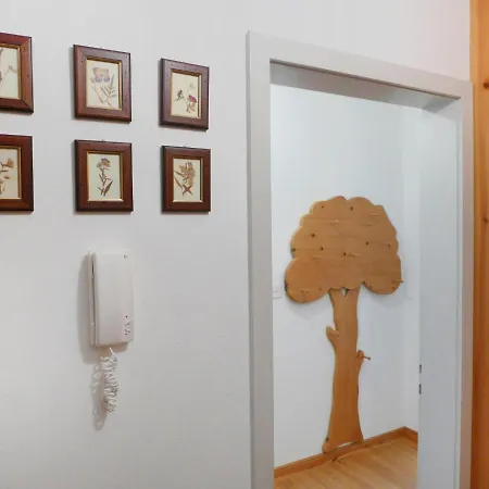Apartamento Chesa Arlas D2 By Interhome São Moritz